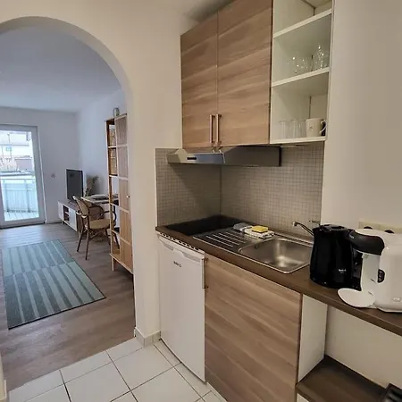 Studio-Priv.Parkplatz-Balkon-Wlan-Netflix-Smarttv Deizisau Extérieur photo