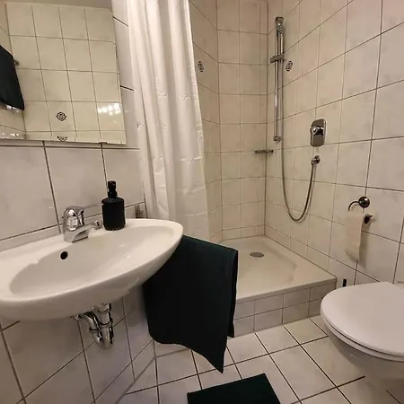 Studio-Priv.Parkplatz-Balkon-Wlan-Netflix-Smarttv Deizisau Extérieur photo