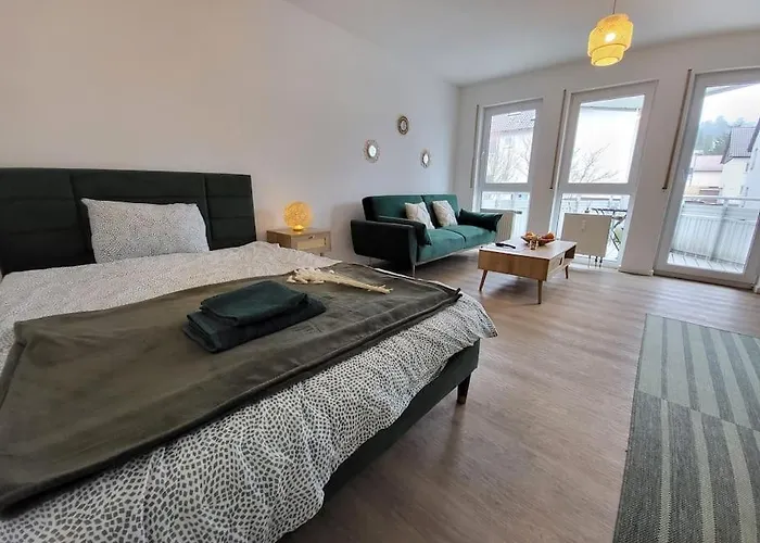 Studio-Priv.Parkplatz-Balkon-Wlan-Netflix-Smarttv