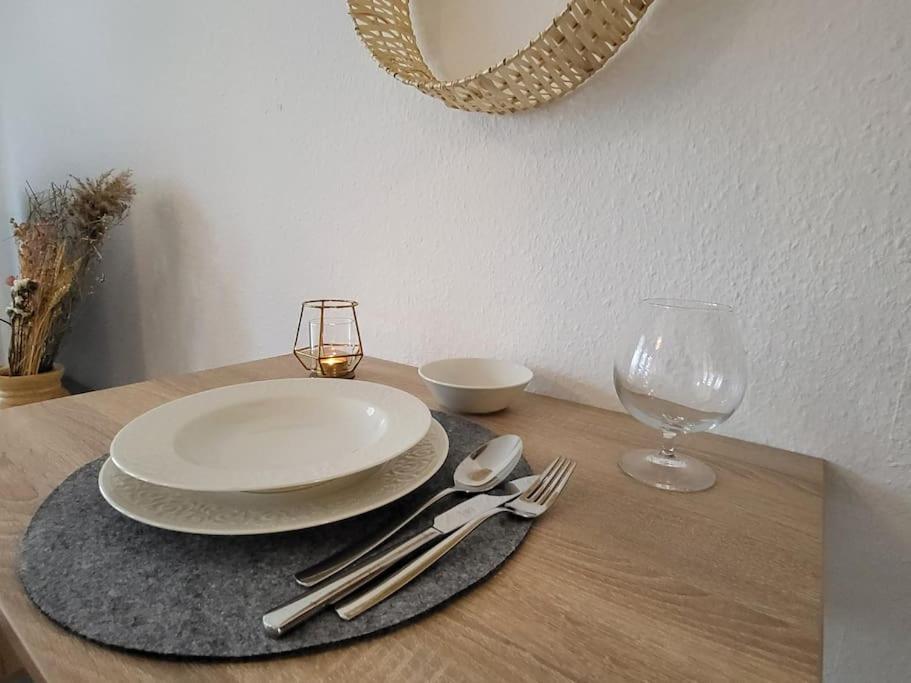 Studio-priv.parkplatz-balkon-wlan-netflix-smarttv * Deizisau